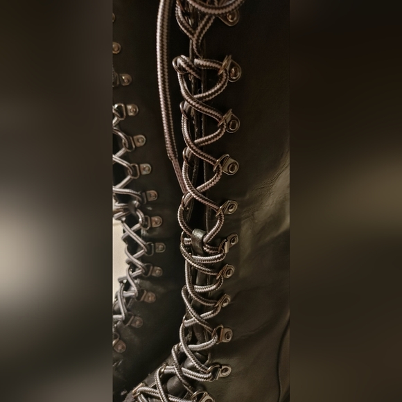 Torrid Knee High Boots 8W - Picture 2 of 6